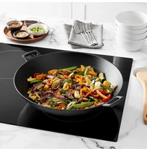 Öntöttvas wok 31 cm