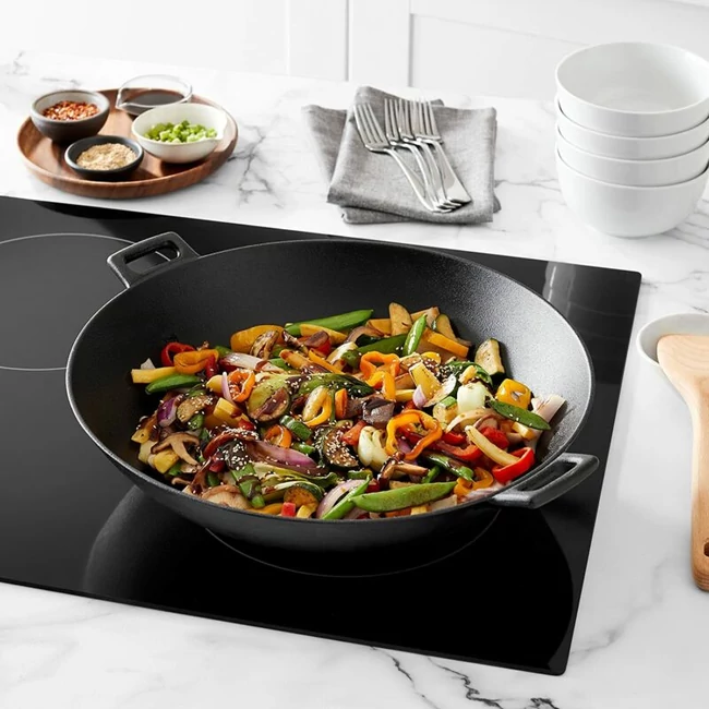 Öntöttvas wok 36.6cm